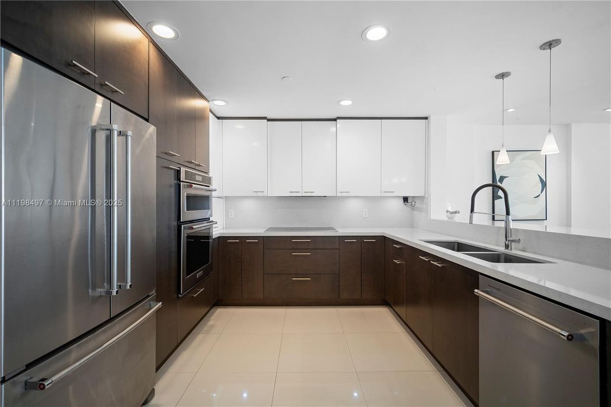 Interior, Kitchen, Pendant Lights, Recessed Lighting, Stainless Steel Appliances