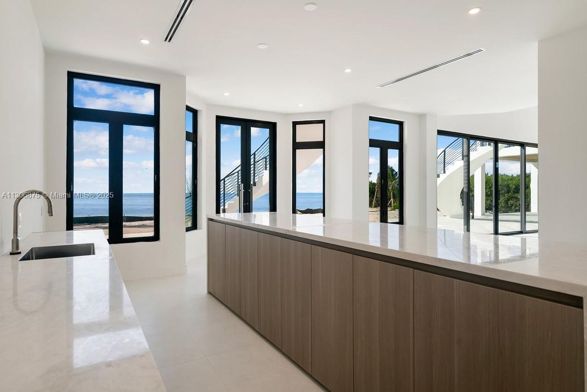 Interior, Recessed Lighting, Water