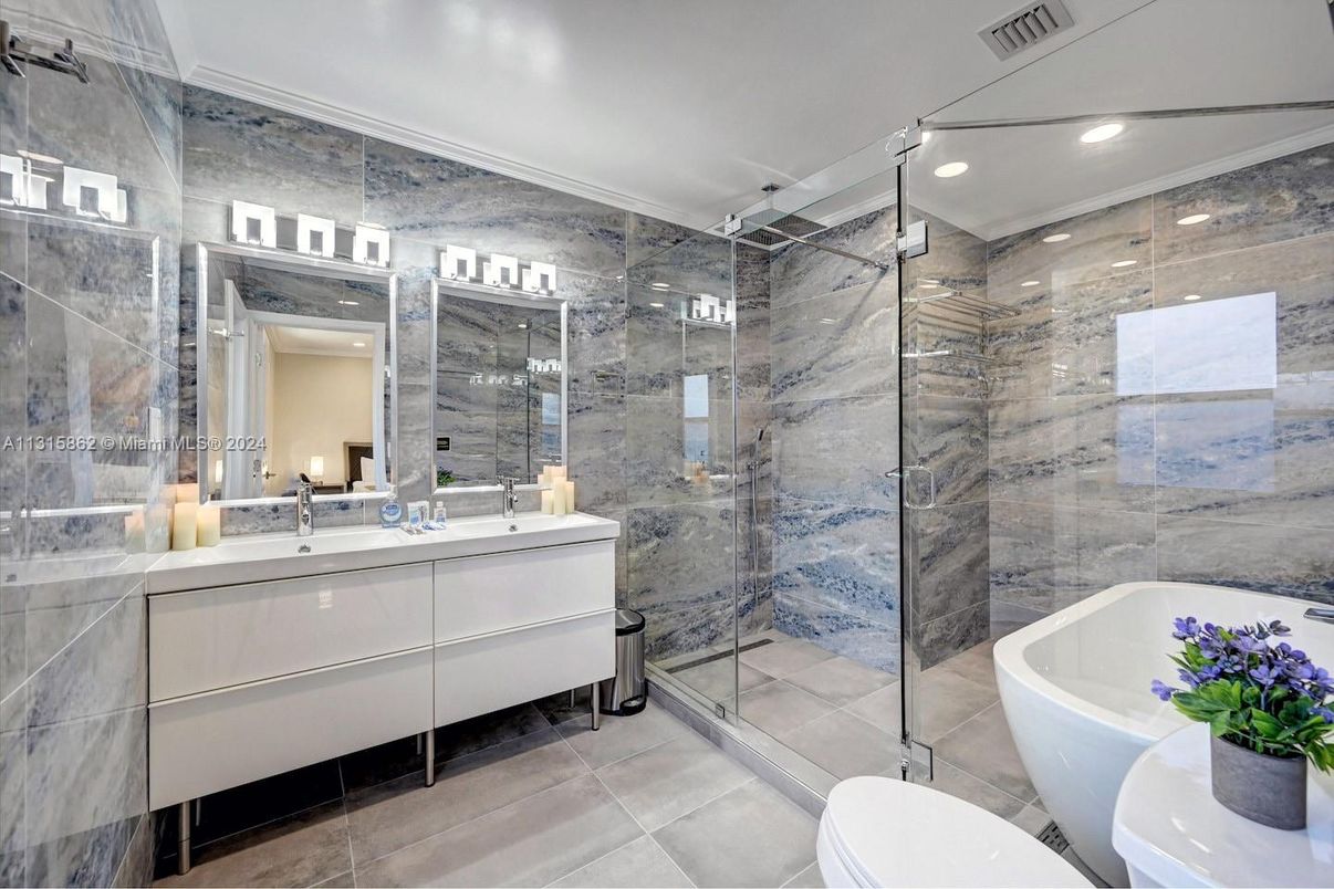 Bathroom, Dual Sink Vanities, Glass Shower, Interior, Recessed Lighting