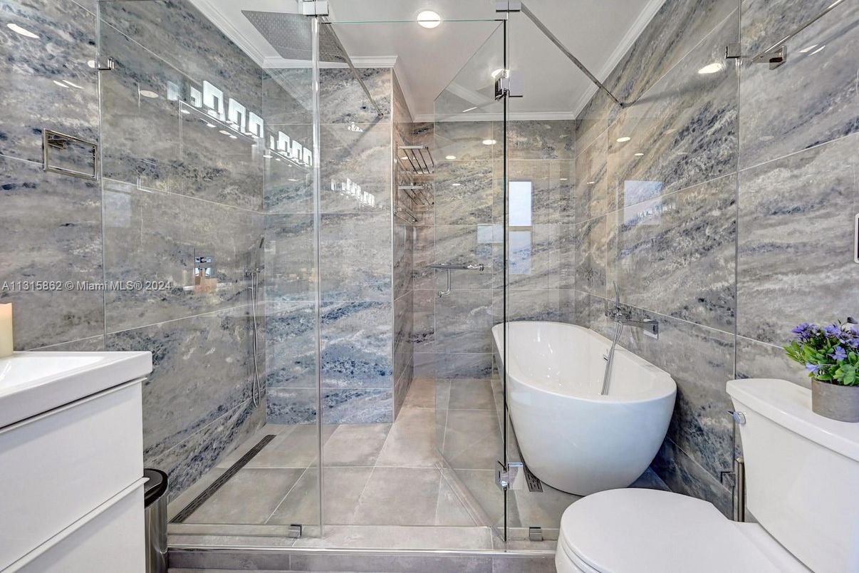 Bathroom, Free Standing Baths, Glass Shower, Interior, Recessed Lighting