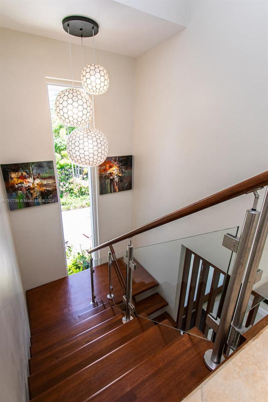 Interior, Pendant Lights, Wood Texture Flooring