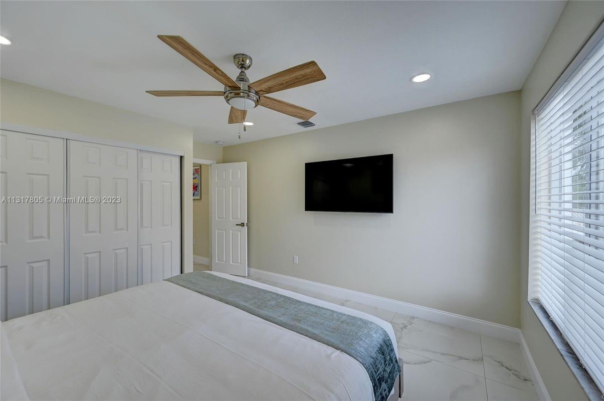 Bedroom, Interior, Marble, Recessed Lighting