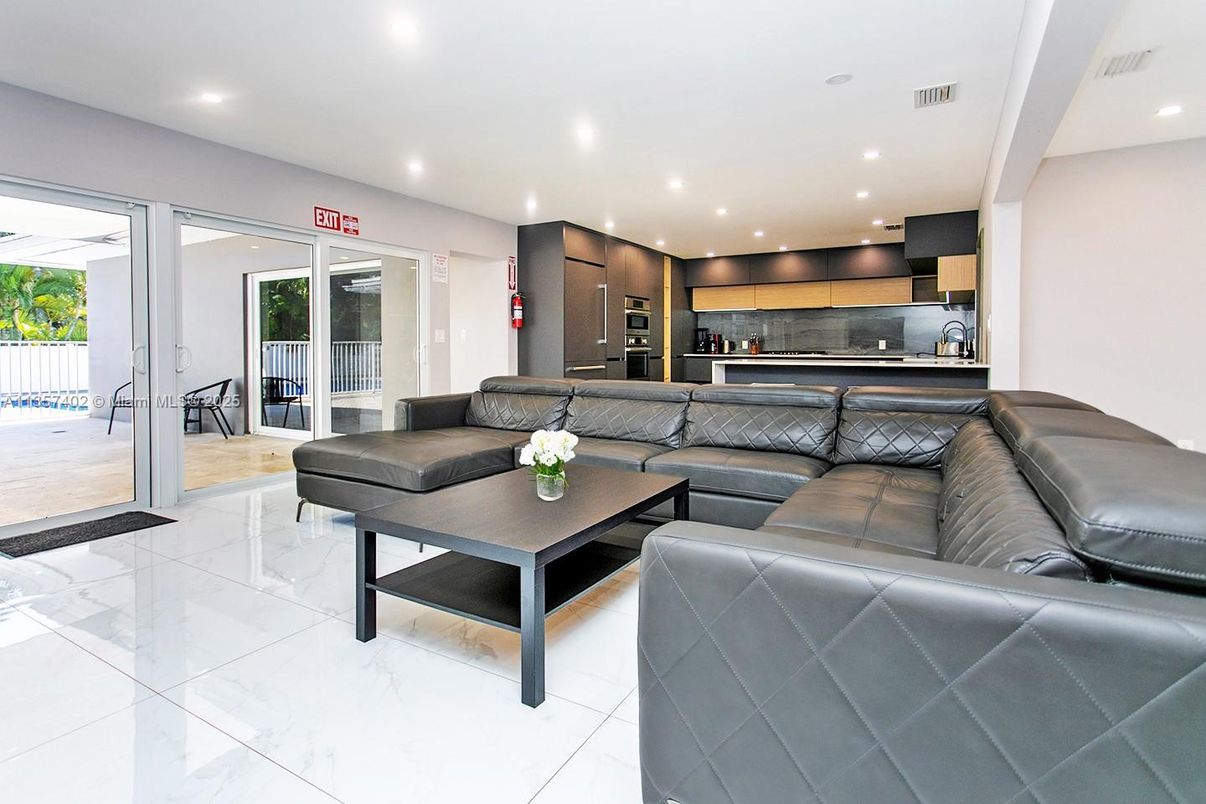 Interior, Kitchen, Living room, Marble, Recessed Lighting, Stainless Steel Appliances