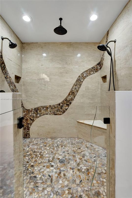 Bathroom, Interior, Recessed Lighting