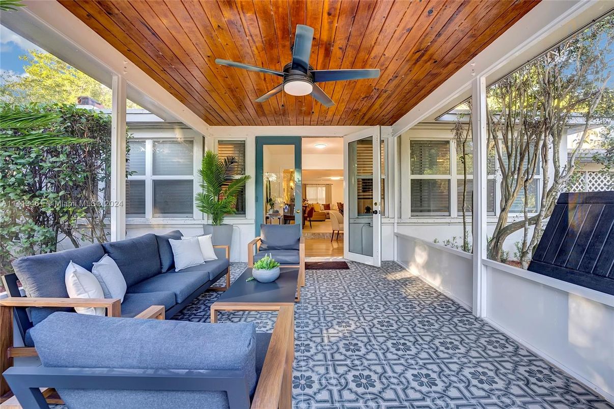 Interior, Living room, Sun Room, Wooden Ceilings