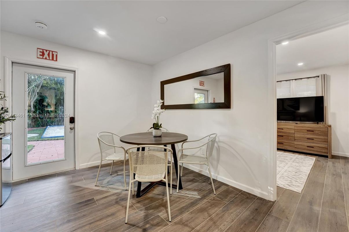 Dining room, Interior, Recessed Lighting, Wood Texture Flooring