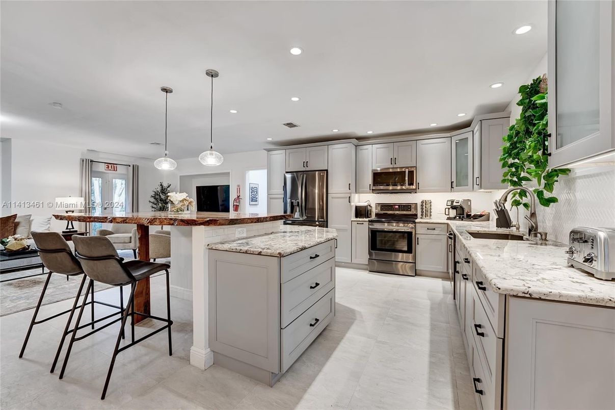 Interior, Kitchen, Pendant Lights, Recessed Lighting, Stainless Steel Appliances