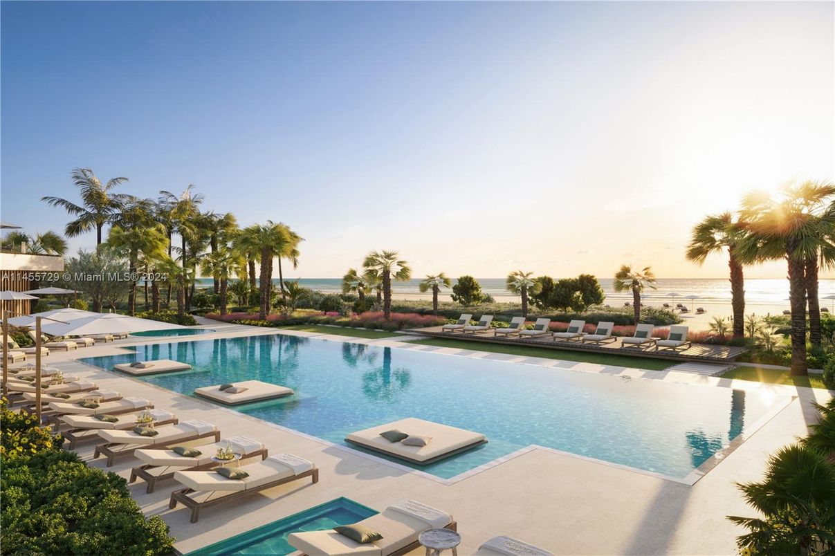 Exterior, Pool, Water