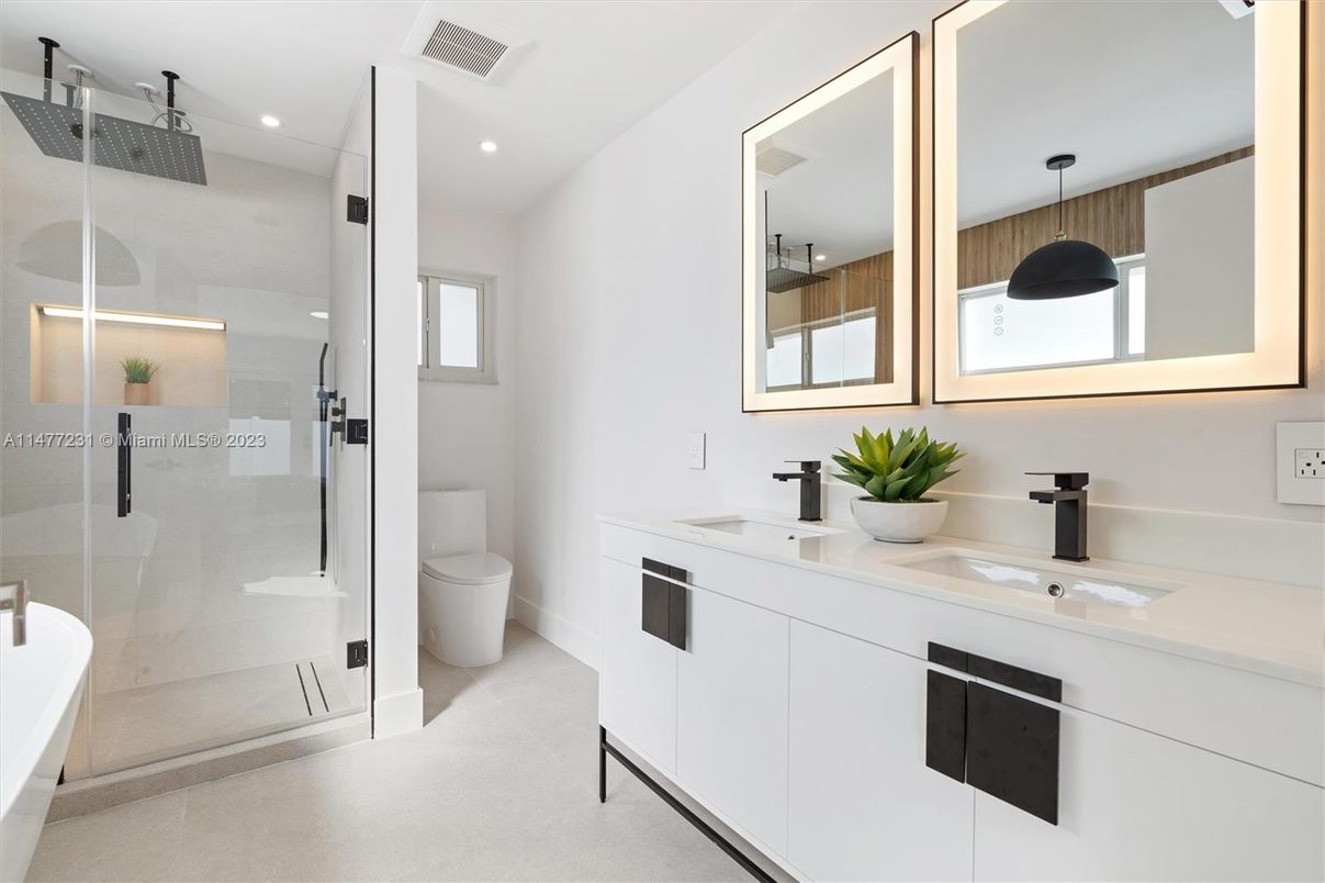 Bathroom, Dual Sink Vanities, Glass Shower, Interior, Pendant Lights, Recessed Lighting