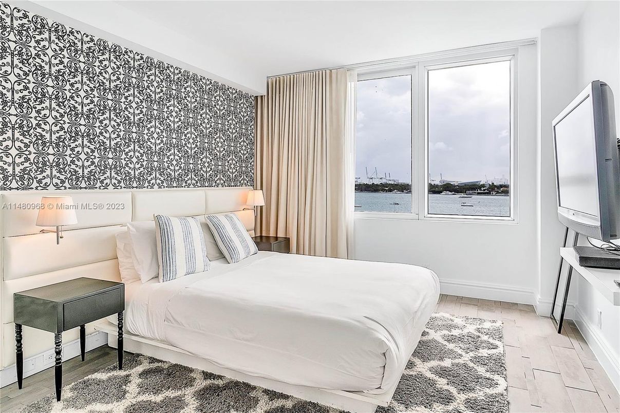 Bedroom, Interior, Water, Wood Texture Flooring