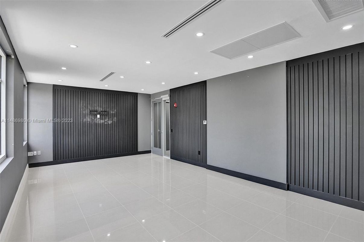 Interior, Recessed Lighting