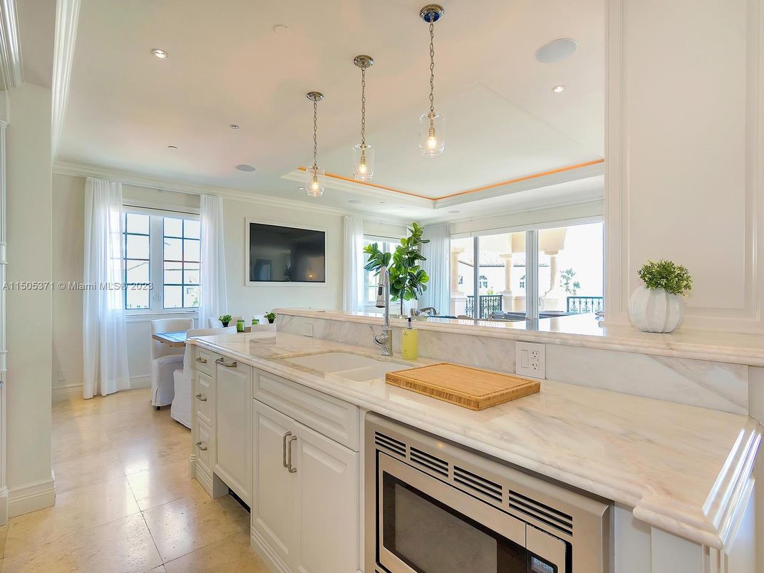 Interior, Kitchen, Pendant Lights, Recessed Lighting