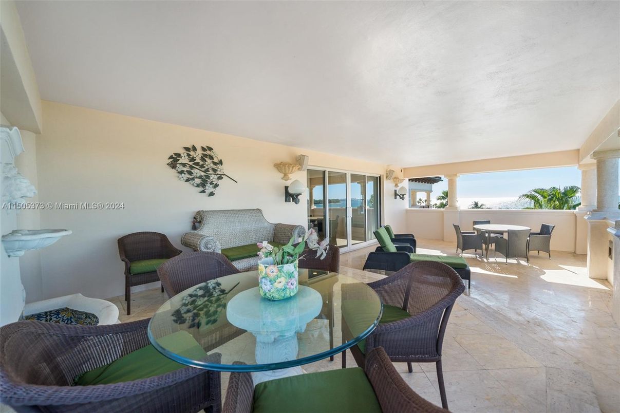 Dining room, Interior, Living room