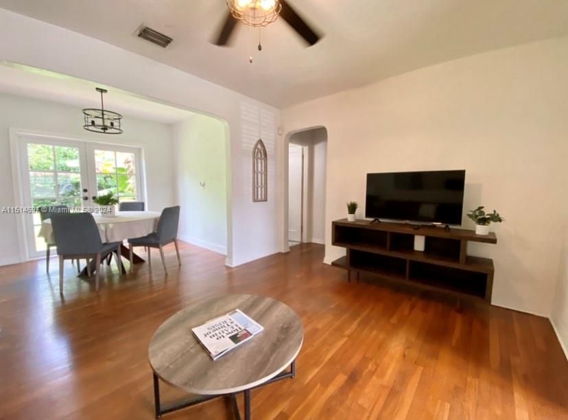 Dining room, Interior, Wood Texture Flooring