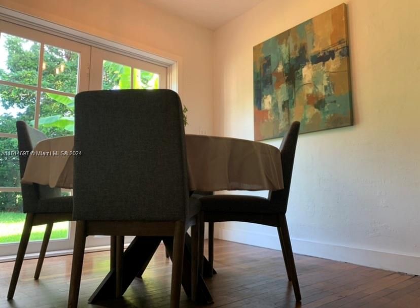Dining room, Interior, Wood Texture Flooring