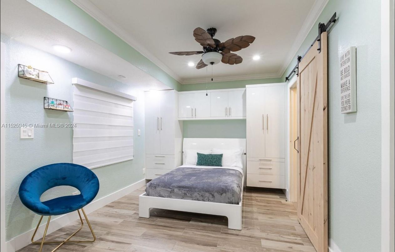 Bedroom, Interior, Recessed Lighting, Wood Texture Flooring