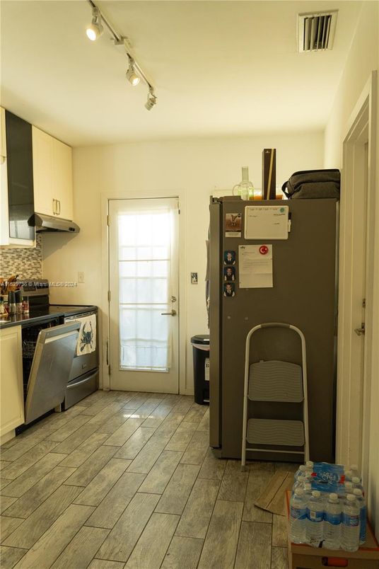 Interior, Kitchen, Wood Texture Flooring