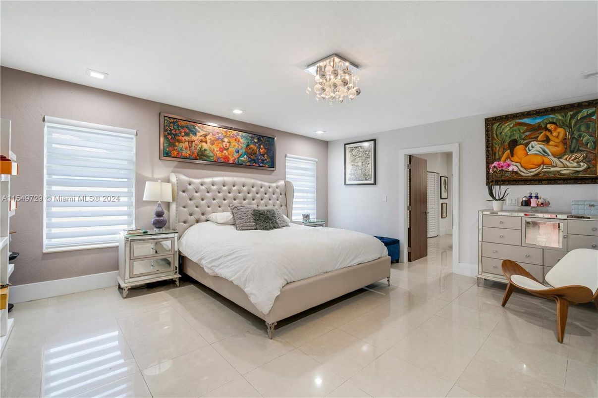 Bedroom, Chandelier, Interior, Recessed Lighting