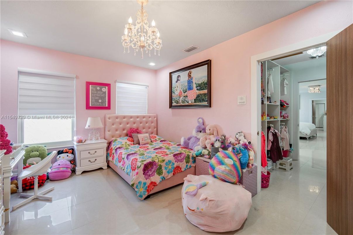 Bedroom, Chandelier, Interior, Recessed Lighting