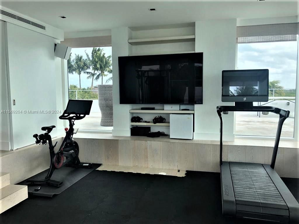 Fitness Equipment, Interior, Recessed Lighting