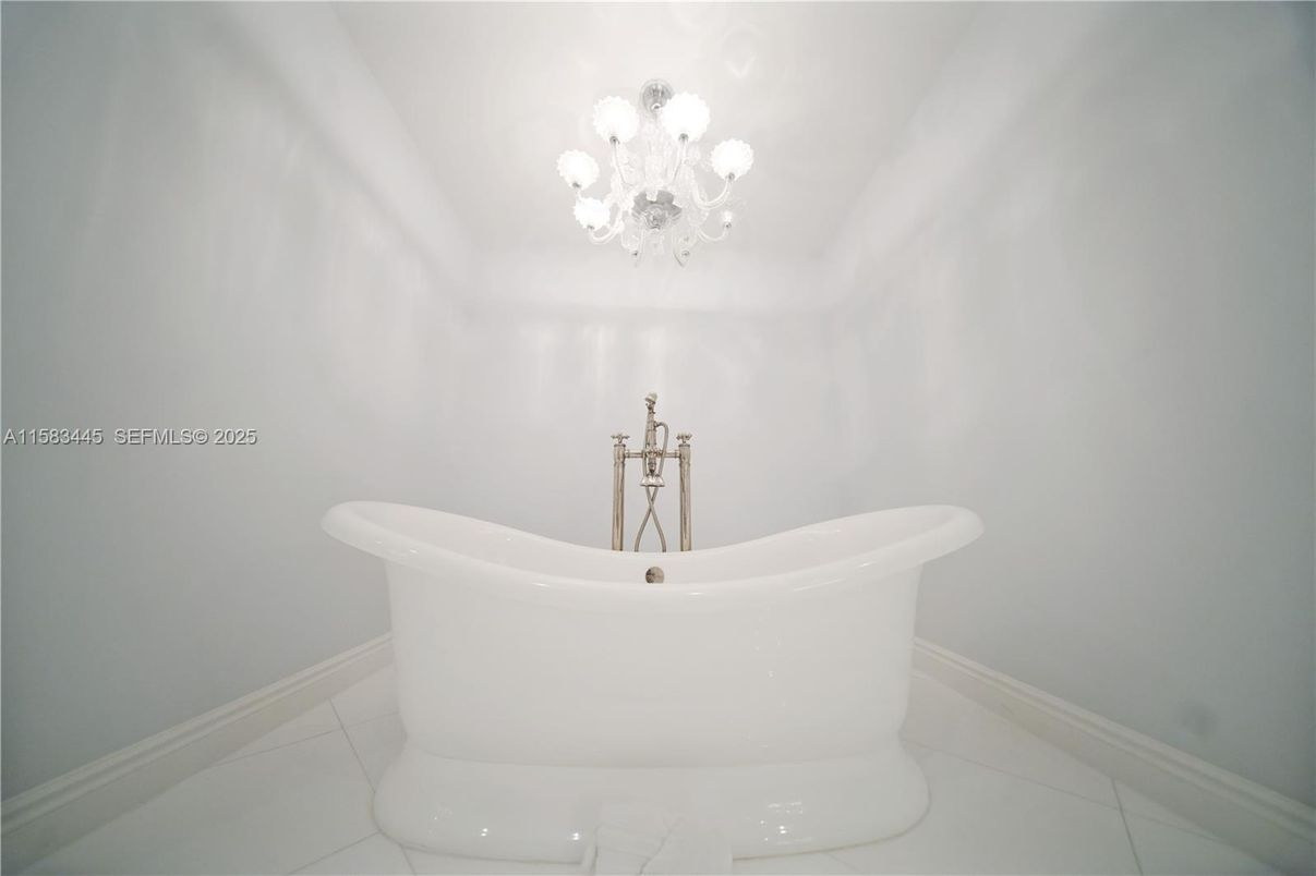 Bathroom, Chandelier, Interior