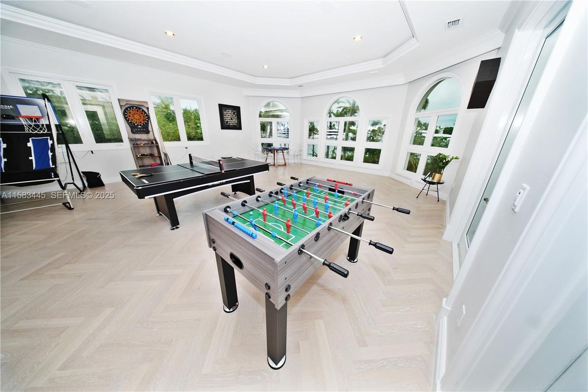 Game Room, Interior, Recessed Lighting, Wood Texture Flooring