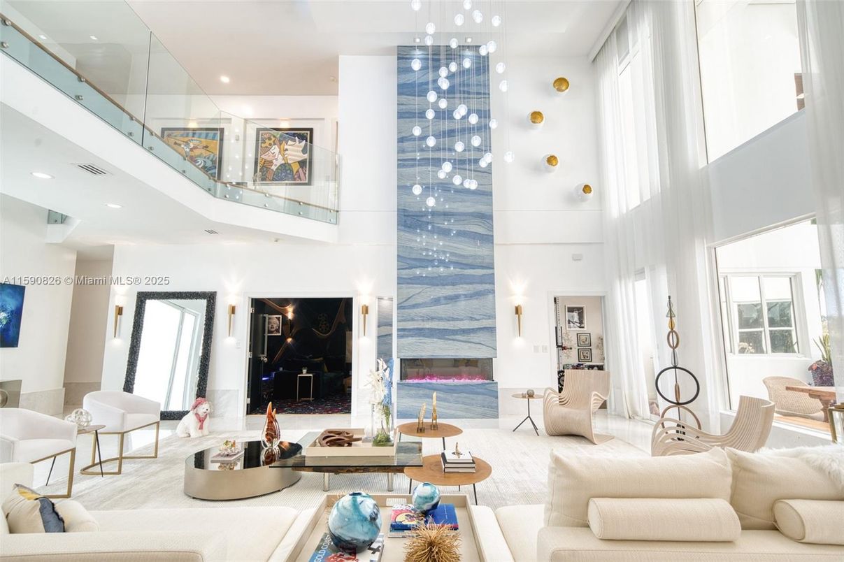 Fireplace, Interior, Living room, Recessed Lighting