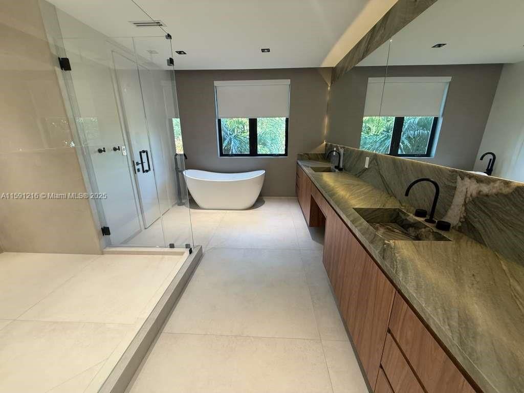 Bathroom, Dual Sink Vanities, Free Standing Baths, Glass Shower, Interior, Recessed Lighting
