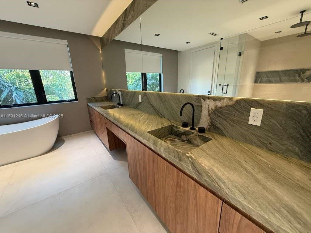 Bathroom, Dual Sink Vanities, Free Standing Baths, Glass Shower, Interior, Recessed Lighting