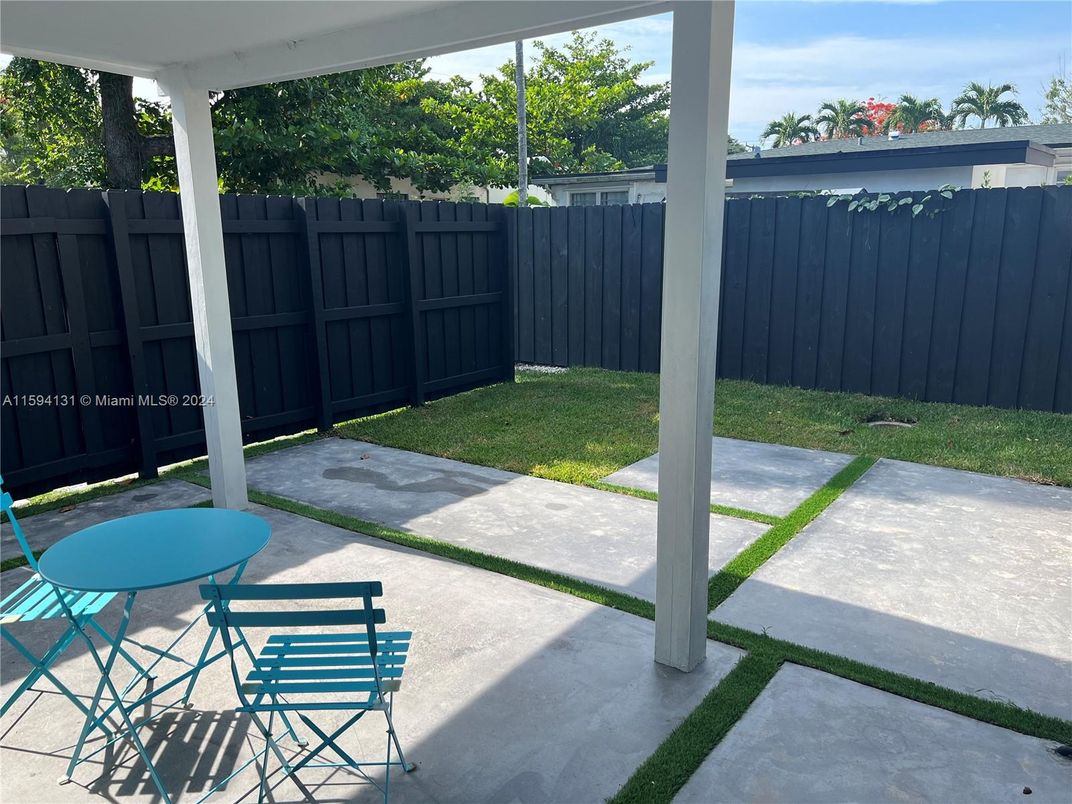Backyard, Exterior