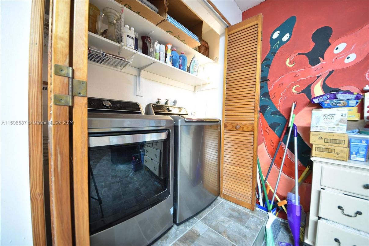 Interior, Kitchen, Stainless Steel Appliances, Washer