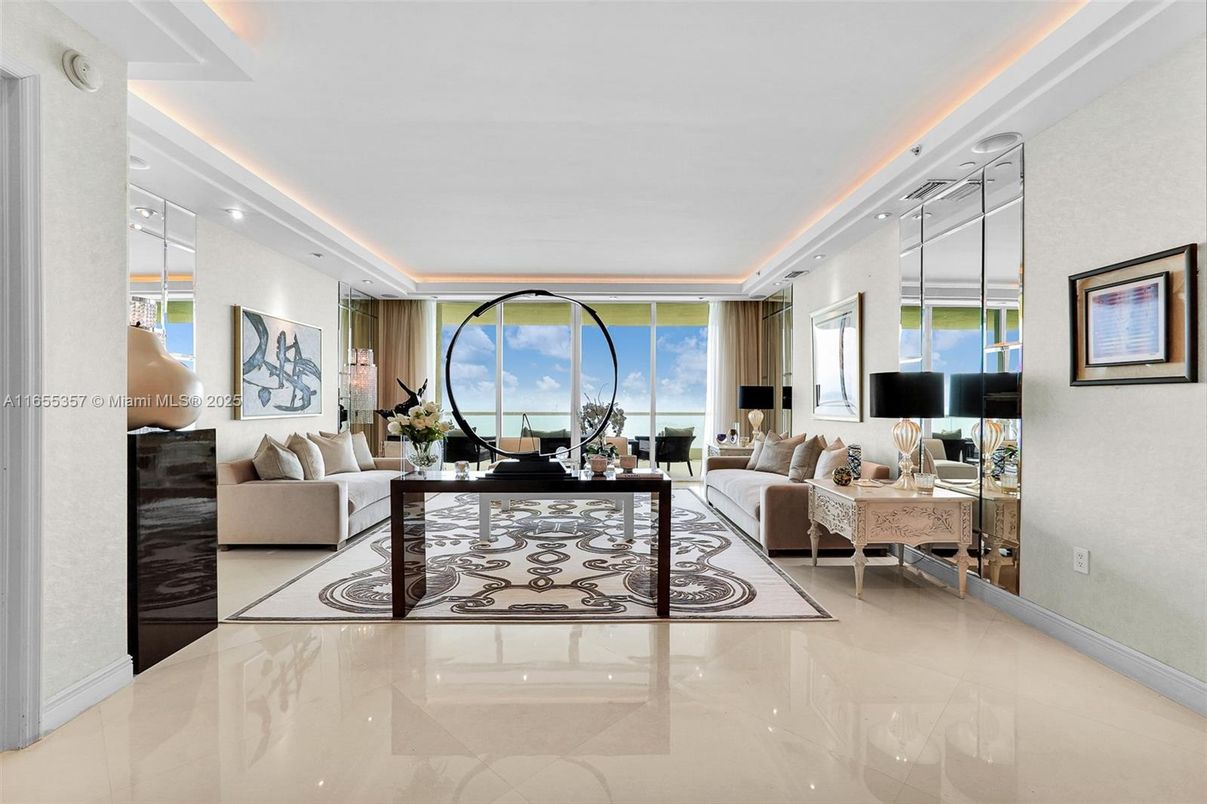 Interior, Living room, Recessed Lighting, Water