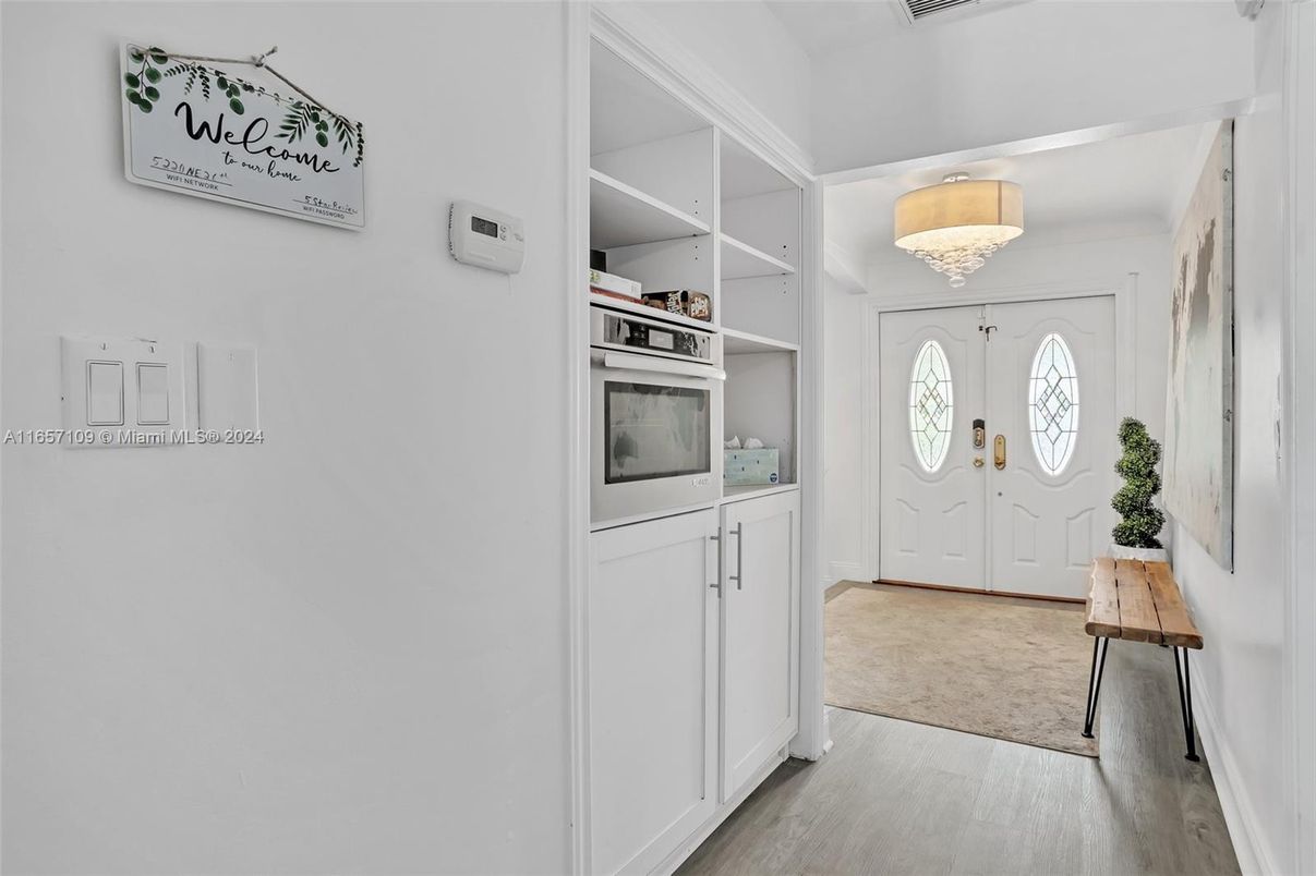 Chandelier, Interior, Wood Texture Flooring
