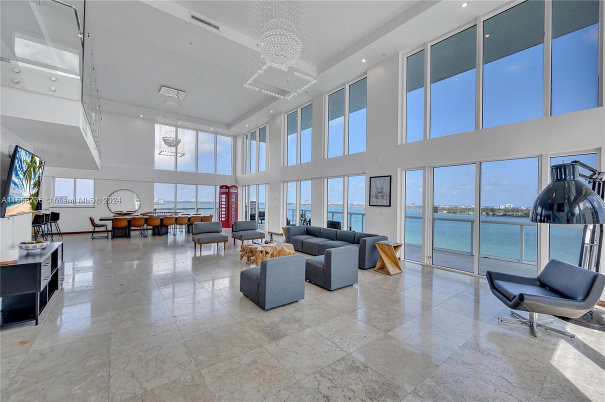 Dining room, Interior, Living room, Recessed Lighting, Water