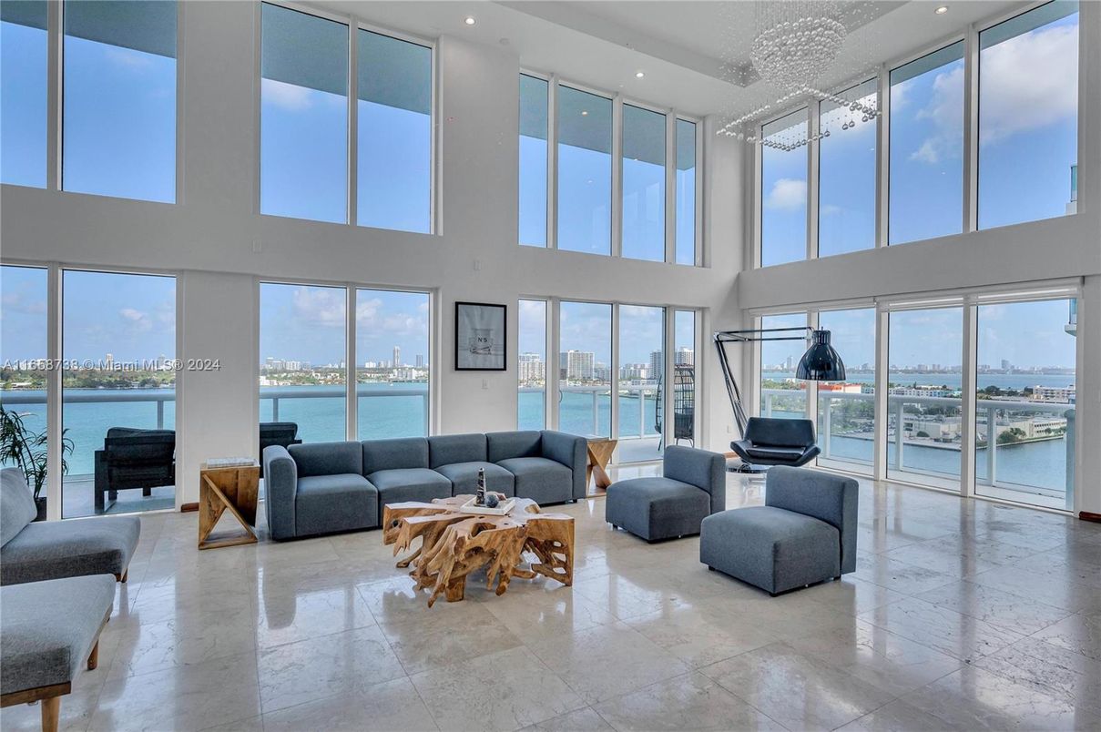 Interior, Living room, Recessed Lighting, Water