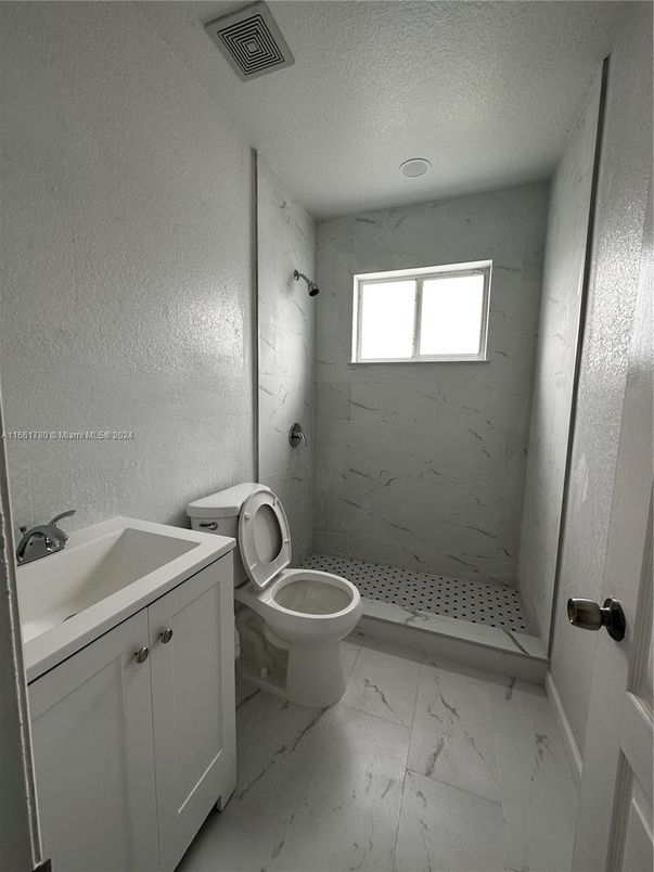 Bathroom, Interior, Marble, Marble Walls