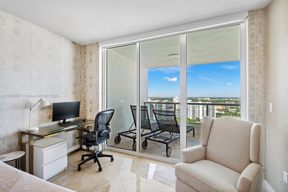 Home Office, Interior, Water