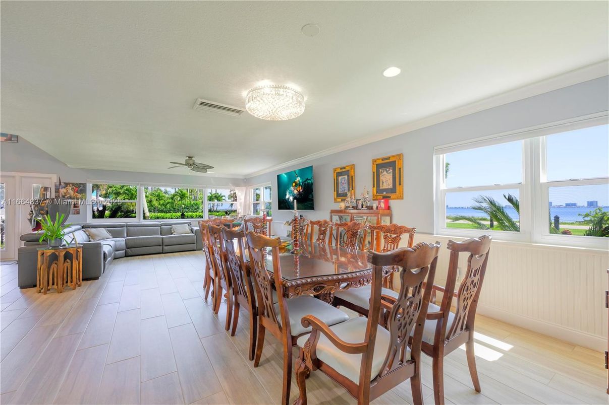 Dining room, Interior, Recessed Lighting, Water, Wood Texture Flooring