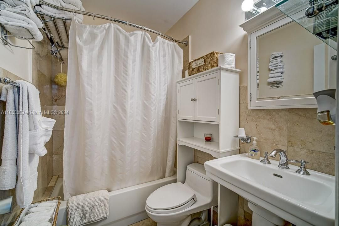 Bathroom, Interior