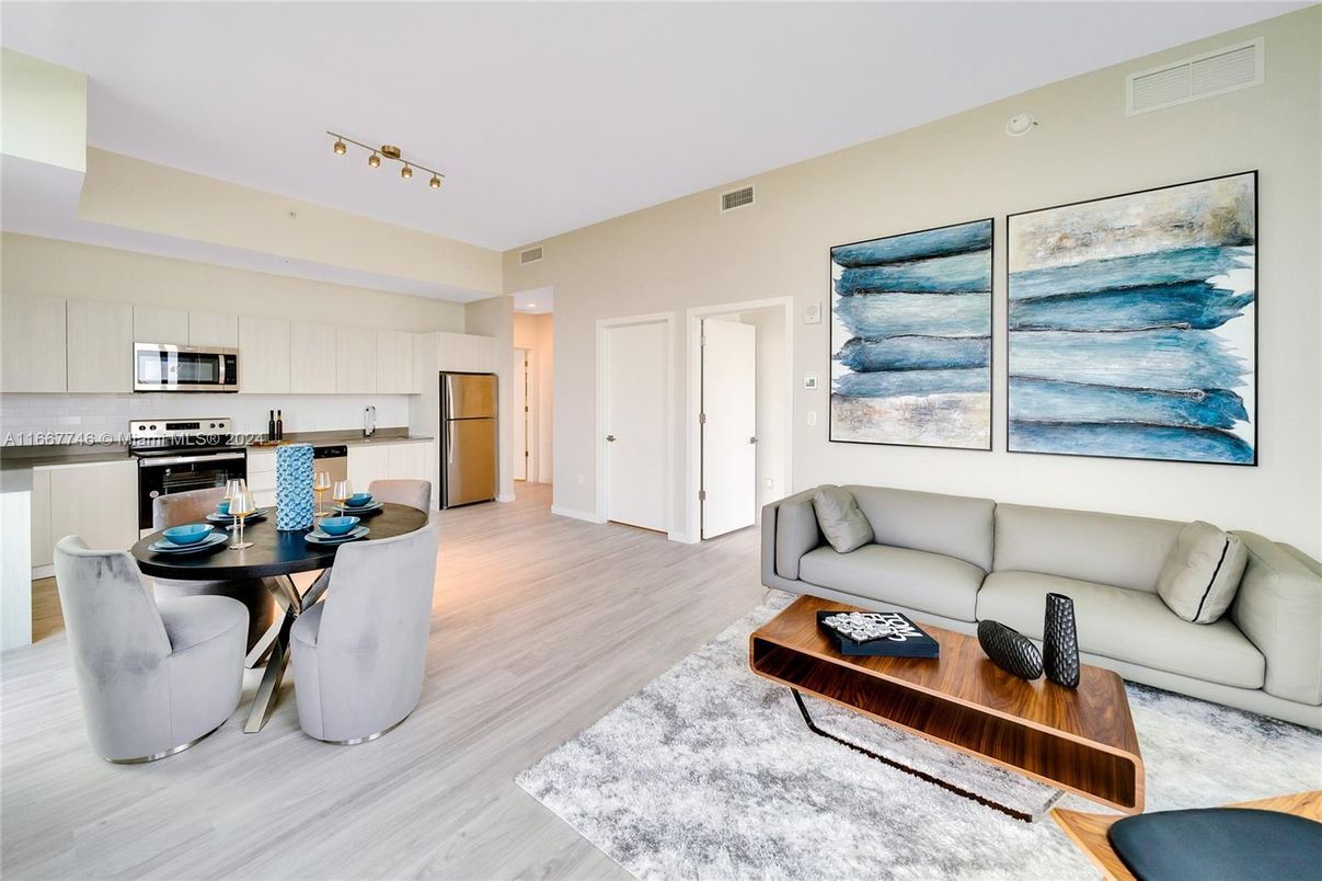 Dining room, Interior, Kitchen, Living room, Stainless Steel Appliances, Wood Texture Flooring