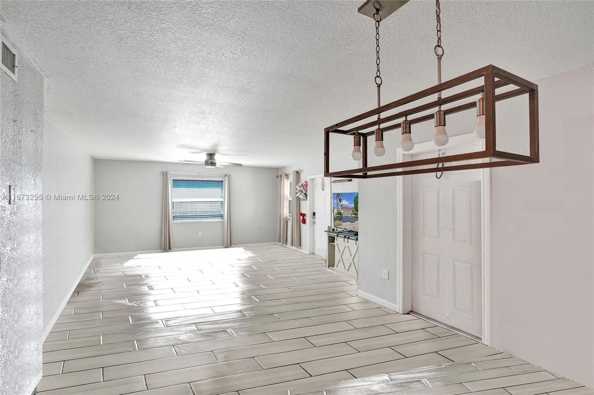 Interior, Pendant Lights, Wood Texture Flooring