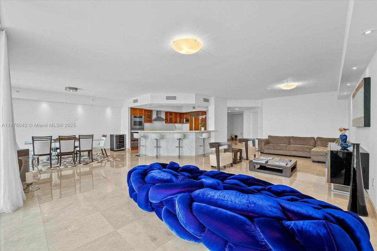 Dining room, Interior, Kitchen, Living room, Recessed Lighting
