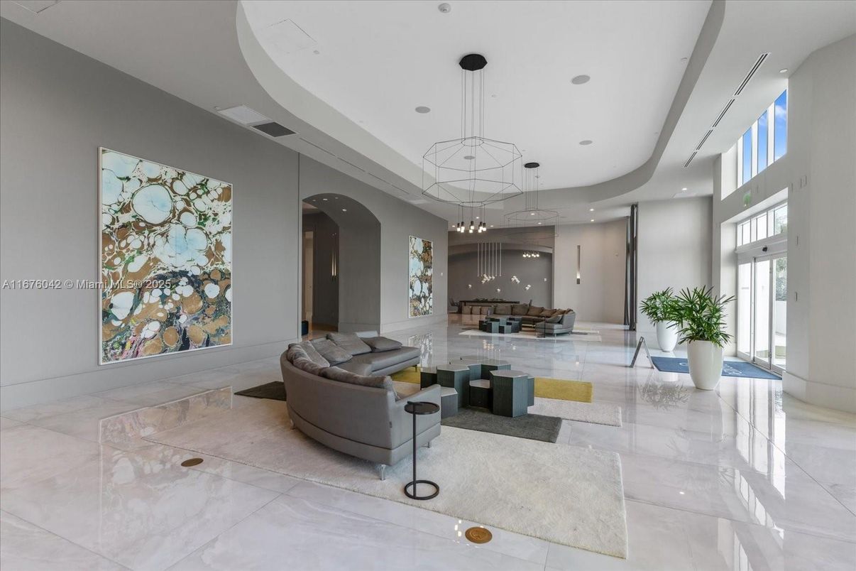 Interior, Living room, Marble, Pendant Lights, Recessed Lighting