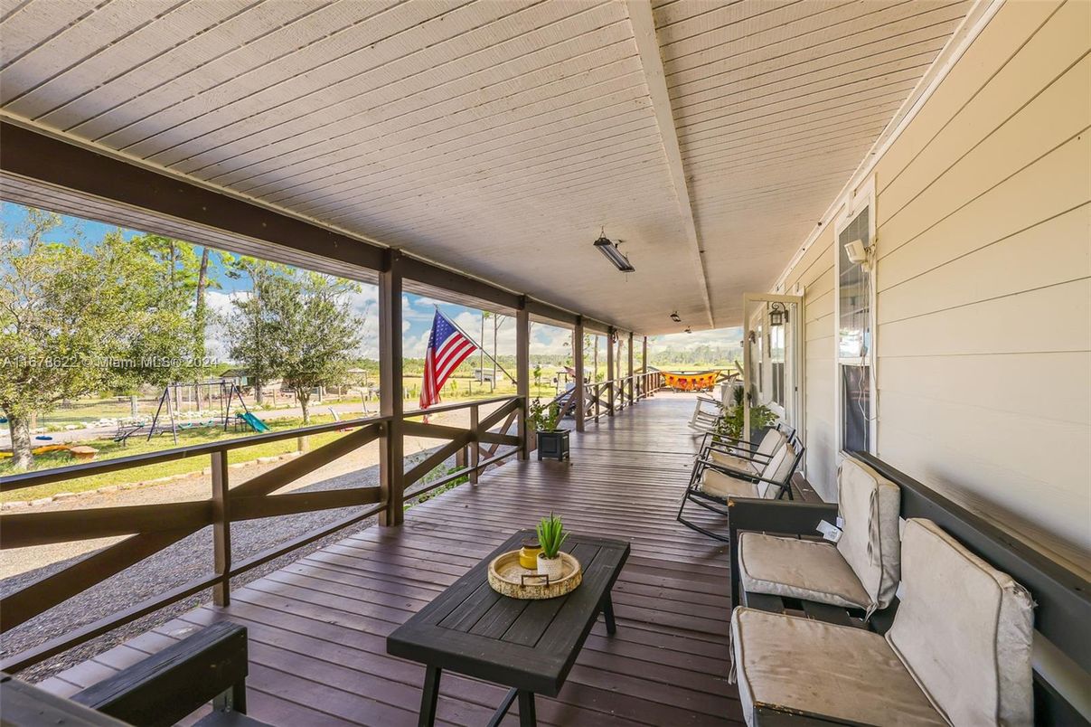 Interior, Sun Room, Wood Texture Flooring