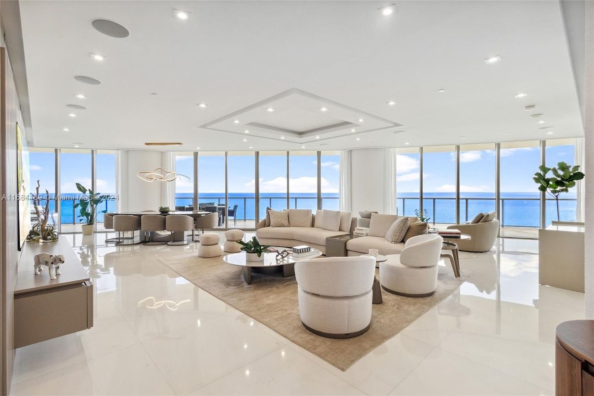 Dining room, Interior, Living room, Recessed Lighting, Water