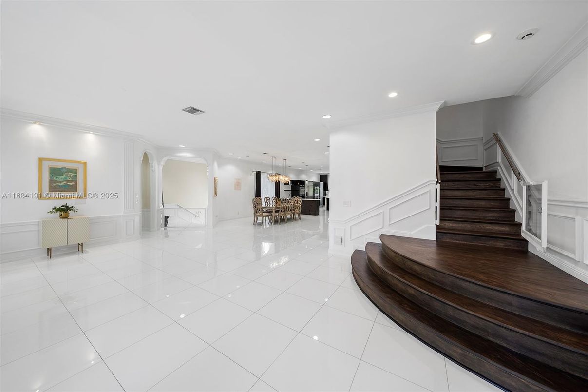Chandelier, Dining room, Interior, Recessed Lighting