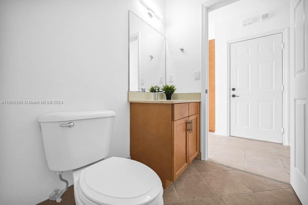Bathroom, Interior