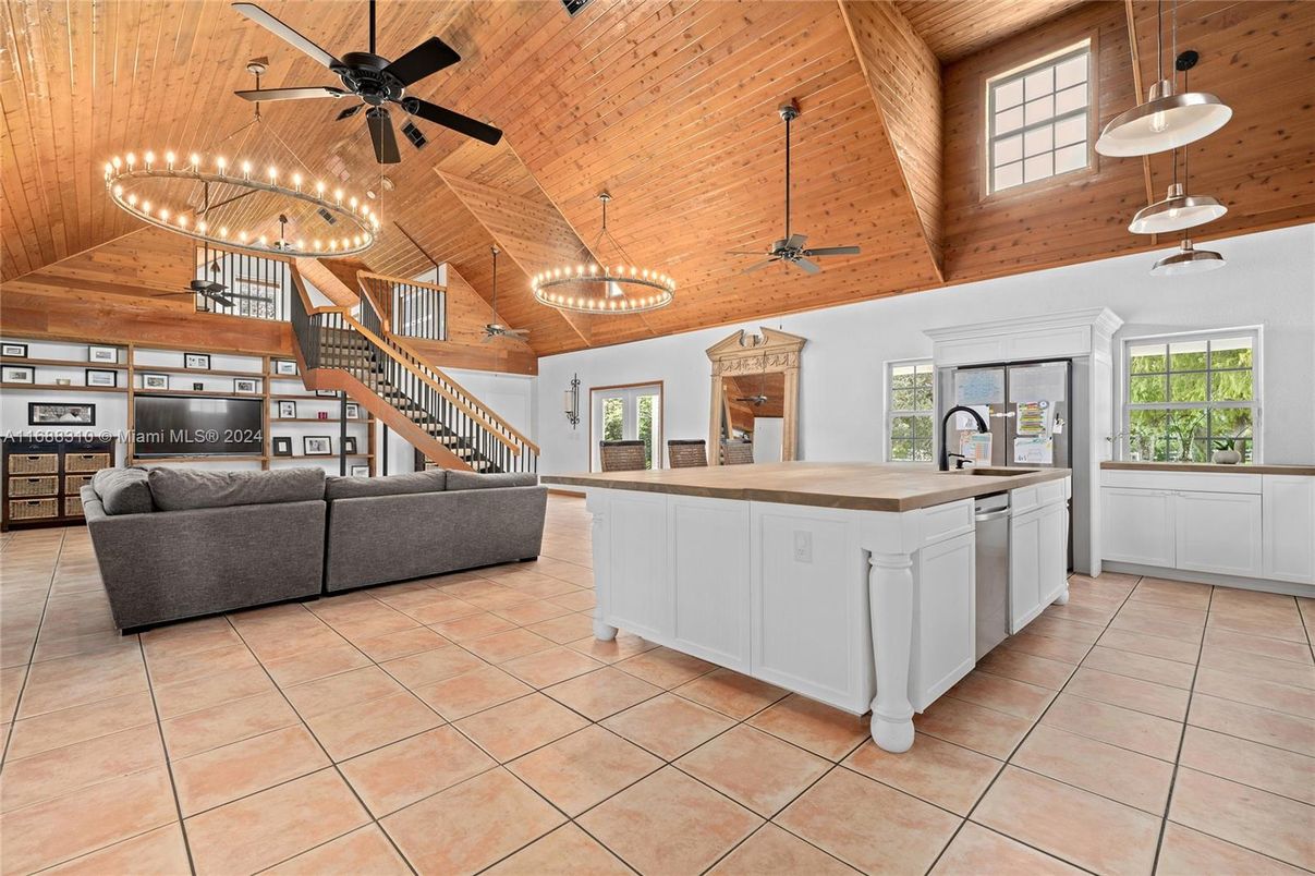 Chandelier, Interior, Kitchen, Living room, Pendant Lights, Wooden Ceilings