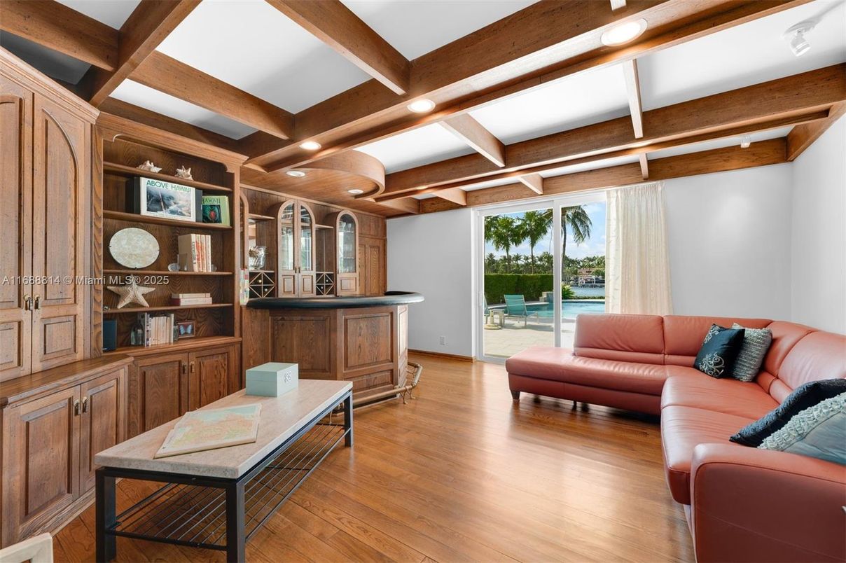 Interior, Living room, Recessed Lighting, Wooden Beams, Wood Texture Flooring