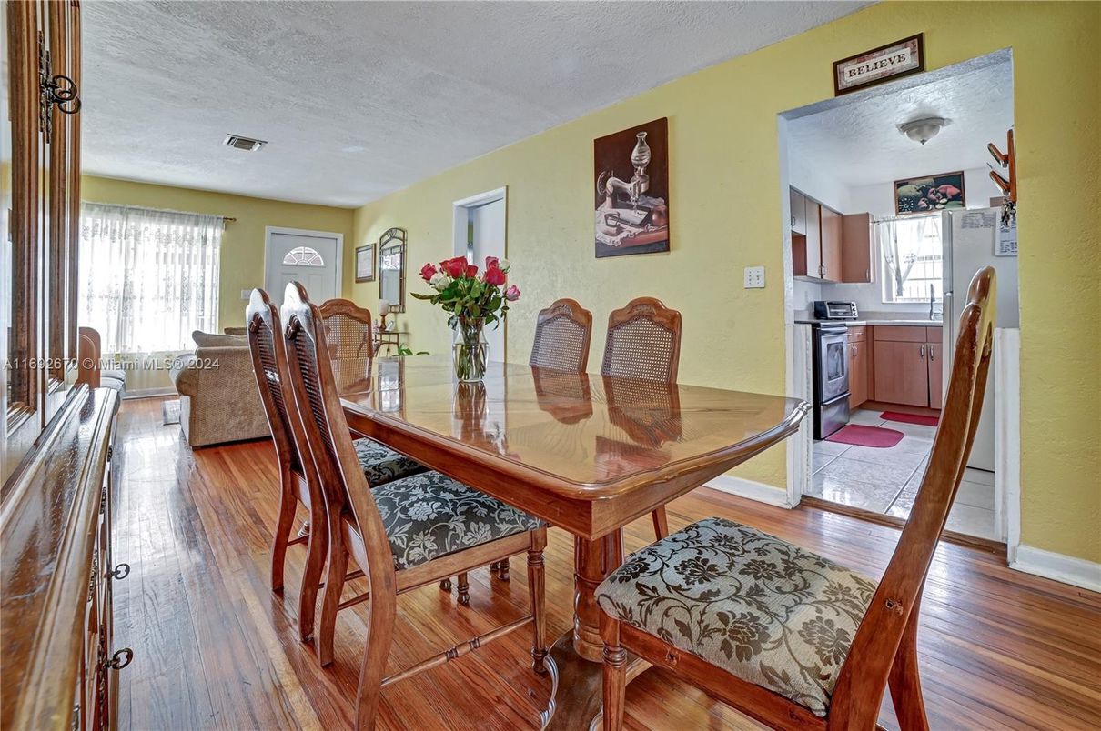 Dining room, Interior, Wood Texture Flooring
